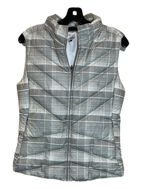 Vest Puffer & Quilted By Patagonia In Green & White, Size: M