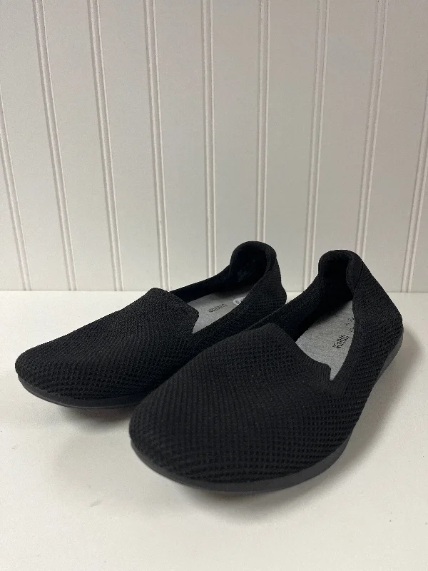 Black Shoes Flats Clarks, Size 6.5