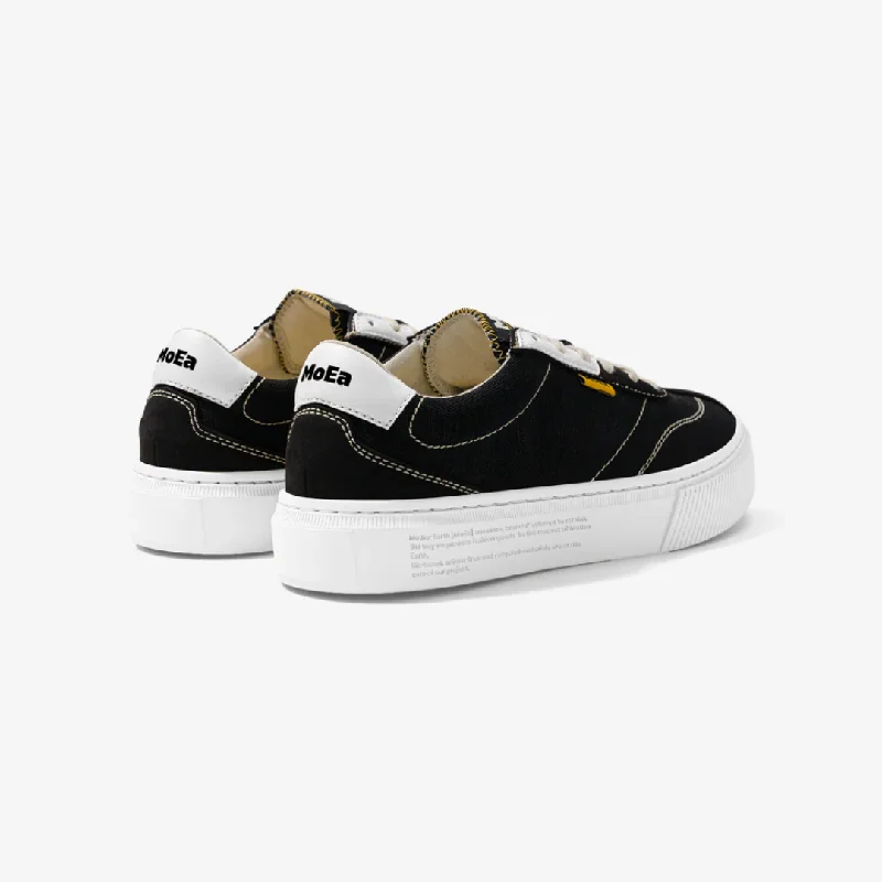 GEN4 Banana Sneaker in Black from MoEa